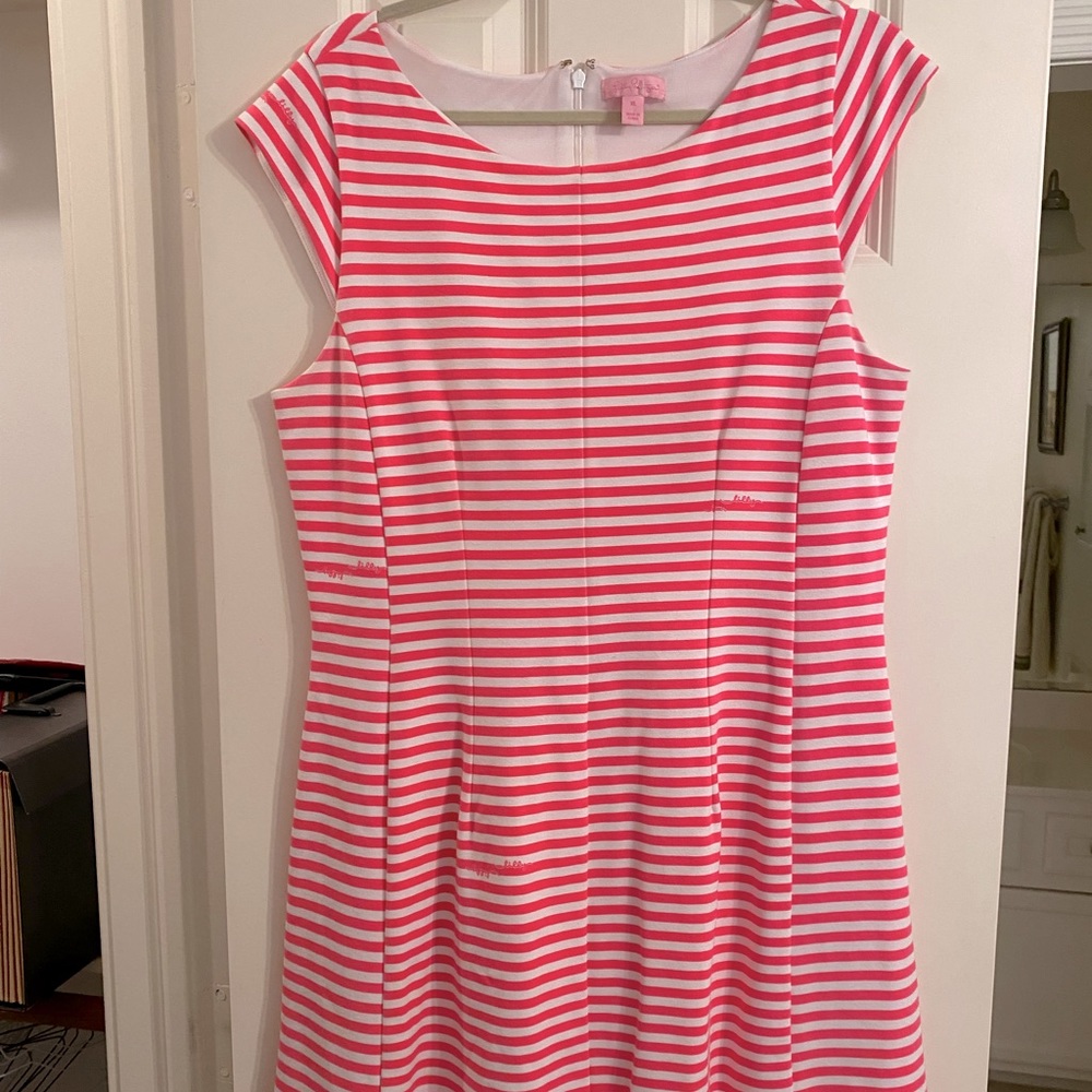 XL Lilly Pulitzer Pink and White Briella